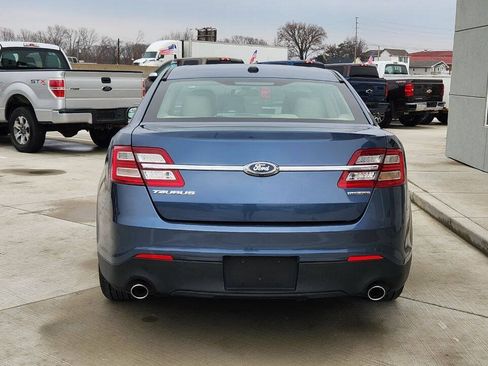 Used 2018 Ford Taurus SE FWD image 5