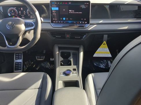 New 2026 Volkswagen Tiguan SE R-Line image 15