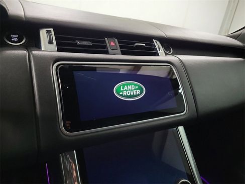 Used 2018 Land Rover Range Rover Sport HSE Dynamic image 18