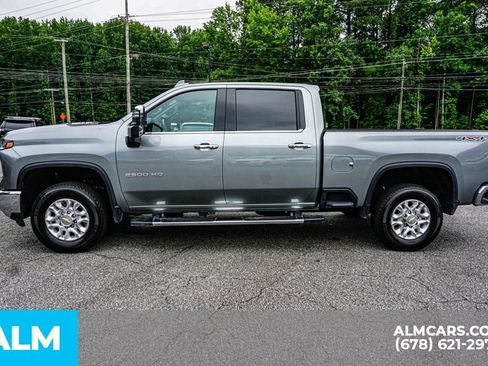 Used 2026 Chevrolet Silverado 2500 LTZ AWD/4WD image 6