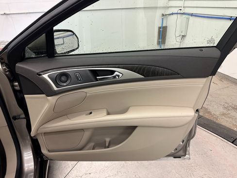 Used 2019 Lincoln MKZ Reserve w/ Reserve Plus Package image 32