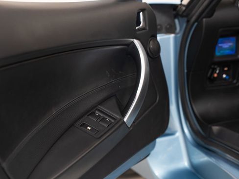 Used 2008 Tesla Roadster RWD image 42