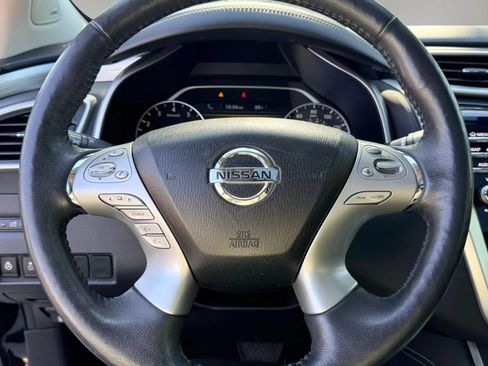 Used 2018 Nissan Murano Platinum w/ Cargo Package FWD image 12