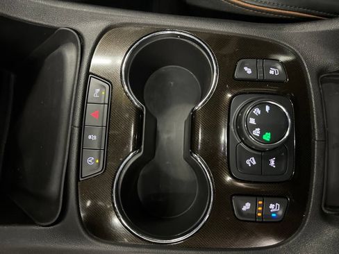 Used 2021 GMC Acadia AT4 w/ Preferred Package AWD/4WD image 38