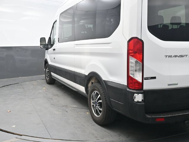 Used 2022 Ford Transit 350 XLT RWD image 5