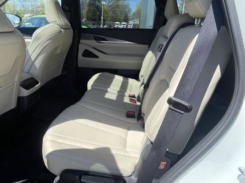 Used 2023 INFINITI QX60 Luxe w/ Cargo Package AWD/4WD image 9