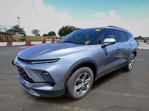 Used 2024 Chevrolet Blazer LT w/ Convenience Package FWD image 5