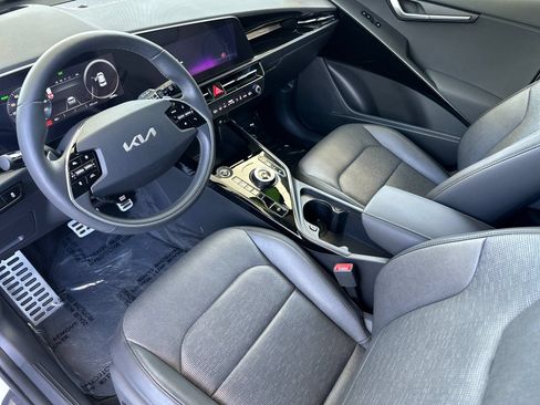 Used 2024 Kia Niro Wave FWD image 10