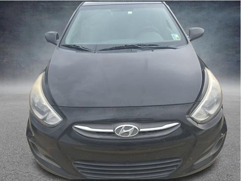 Used 2016 Hyundai Accent SE w/ Option Group 02 FWD image 3
