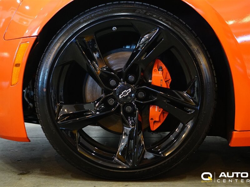 Used 2020 Chevrolet Camaro LT RWD image 8