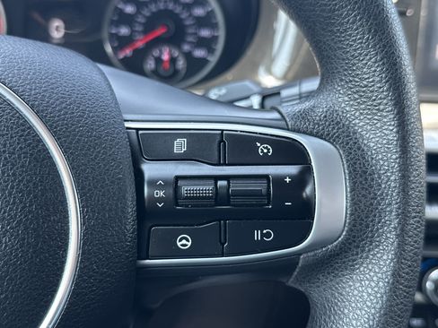 Used 2022 Kia K5 LXS FWD image 15