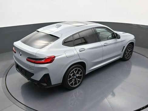 Used 2025 BMW X4 M40i AWD/4WD image 36