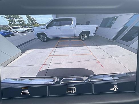 Used 2022 GMC Sierra 1500 SLT w/ SLT Premium Package AWD/4WD image 26