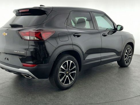 Used 2025 Chevrolet TrailBlazer LT image 9