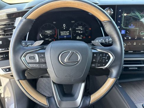 Used 2025 Lexus RX 350 Premium w/ Accessory Package (Z1) image 21
