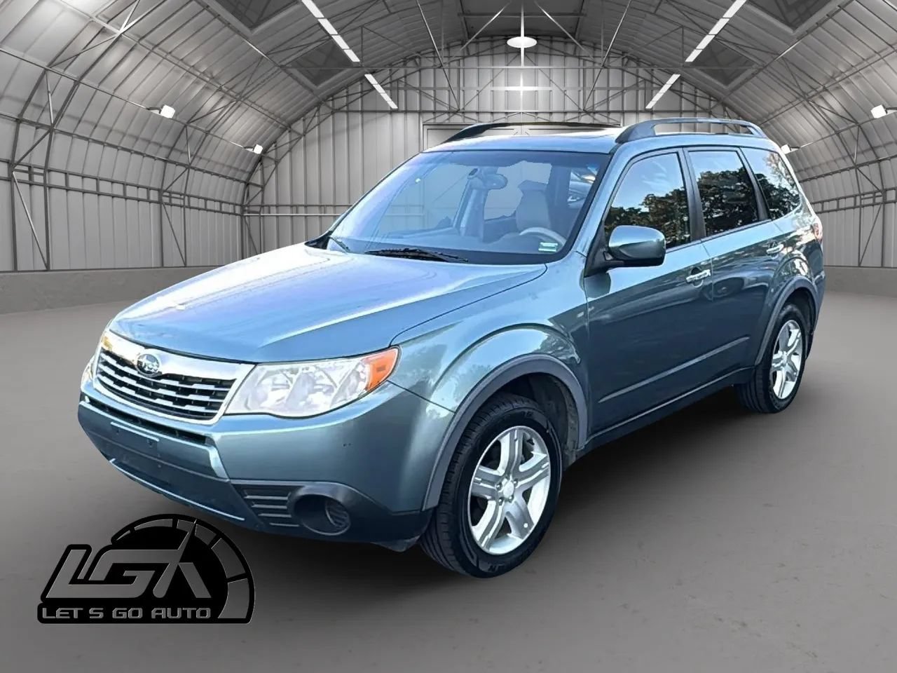 Used 2010 Subaru Forester 2.5X Premium w/ Popular Equipment Group 1A AWD/4WD image 3