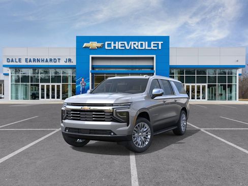 New 2026 Chevrolet Suburban Premier image 10
