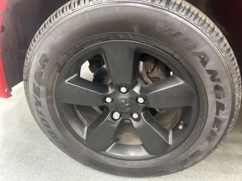 Used 2020 RAM 1500 Express w/ Wheel & Sound Group image 22