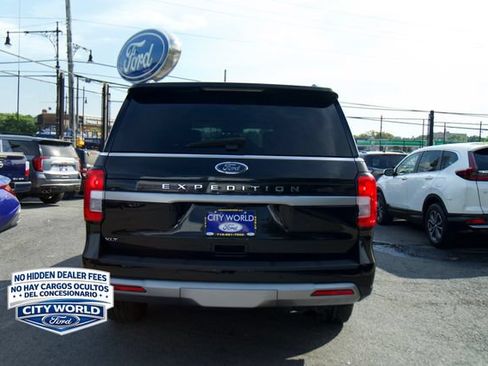Certified 2024 Ford Expedition XLT AWD/4WD image 4