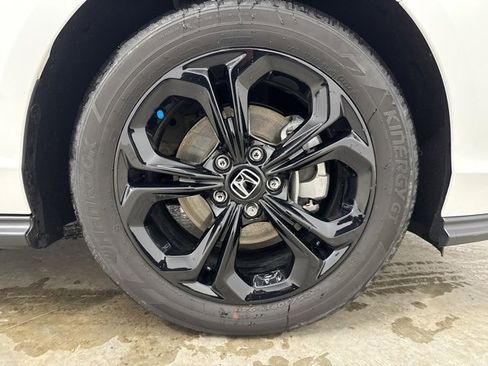 Certified 2025 Honda Accord SE image 12