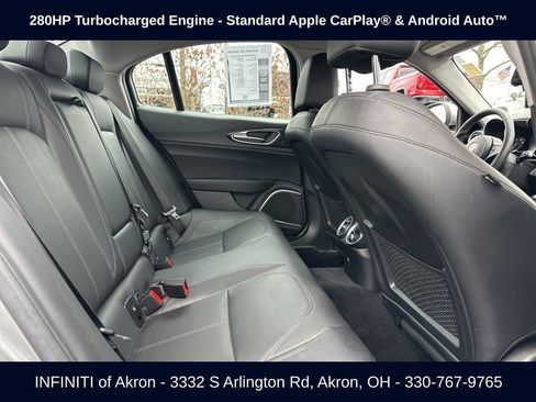 Used 2018 Alfa Romeo Giulia AWD image 29