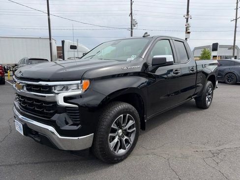 Certified 2023 Chevrolet Silverado 1500 LT AWD/4WD image 3