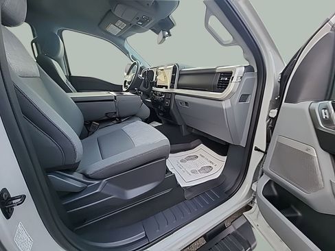 New 2026 Ford F250 XLT w/ XLT Premium Package AWD/4WD image 14