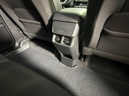 Certified 2025 Chevrolet Equinox LT image 30