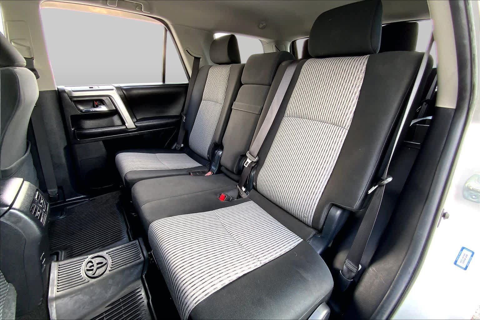 Used 2016 Toyota 4Runner SR5 RWD image 20