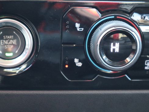 Used 2023 Chevrolet Silverado 1500 LT image 21