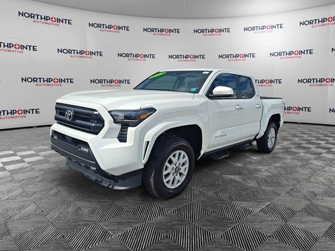 Used 2024 Toyota Tacoma SR5 image 2