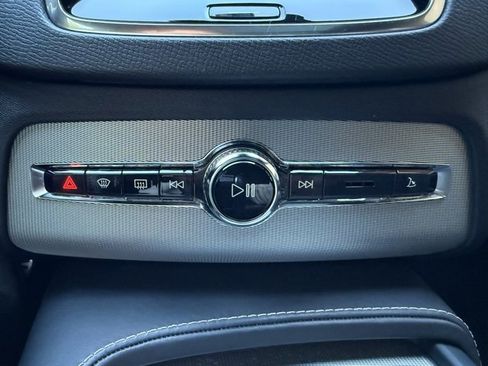 Used 2016 Volvo XC90 T6 R-Design w/ Vision Package image 16