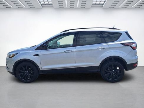 Used 2017 Ford Escape SE w/ Equipment Group 201A AWD/4WD image 7