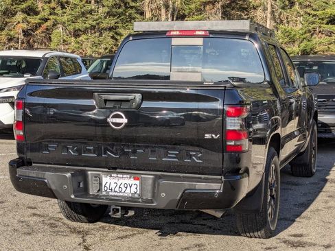 Used 2024 Nissan Frontier SV w/ SV Convenience Package image 5