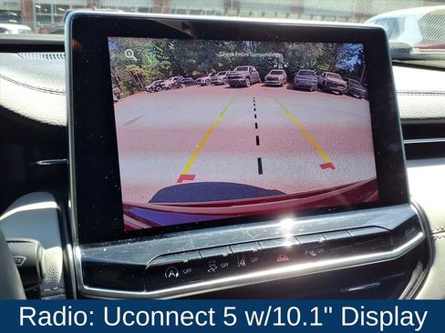 Used 2024 Jeep Compass Limited AWD/4WD image 3