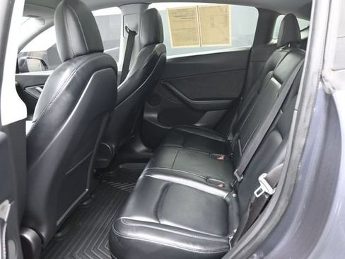 Used 2021 Tesla Model Y Long Range AWD/4WD image 13