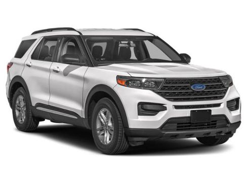 Used 2023 Ford Explorer XLT w/ Equipment Group 202A AWD/4WD image 6