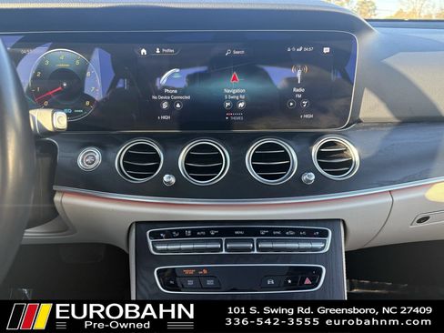 Used 2022 Mercedes-Benz E 450 4MATIC Sedan image 19