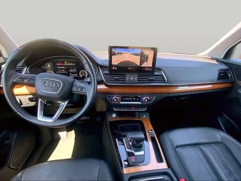 Used 2021 Audi Q5 Premium w/ Premium Plus Package AWD/4WD image 15