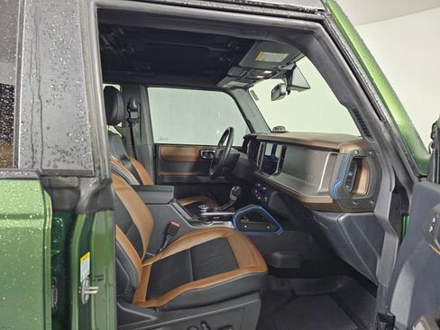 Used 2023 Ford Bronco Outer Banks w/ Sasquatch Package image 11
