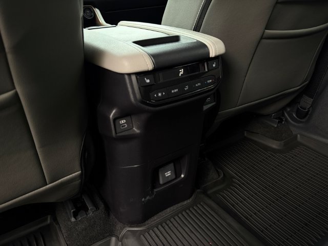 Certified 2026 Toyota Grand Highlander AWD Hybrid image 32