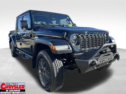 Used 2024 Jeep Gladiator Sport