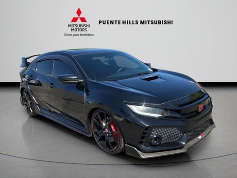 Used 2019 Honda Civic Type R image 3