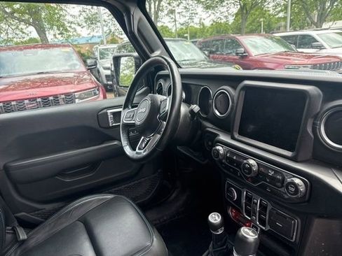 Used 2021 Jeep Wrangler Unlimited Rubicon 4xe w/ Cold Weather Group AWD/4WD image 15
