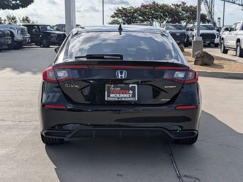 Used 2025 Honda Civic Sport image 6