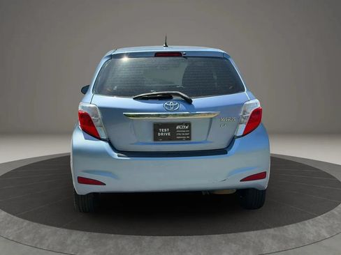 Used 2012 Toyota Yaris LE FWD image 5