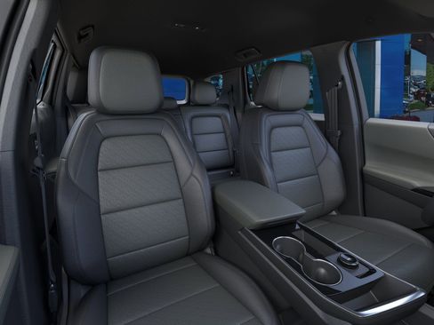 New 2026 Chevrolet Equinox LT w/ Convenience Package II image 43