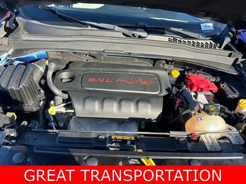 Used 2020 Jeep Renegade Latitude w/ Popular Equipment Group image 11