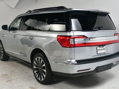 Used 2021 Lincoln Navigator Reserve w/ Luxury Package image 9