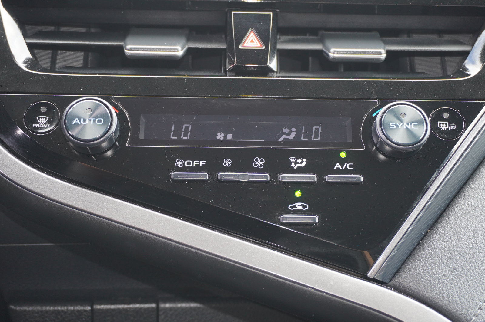 Certified 2024 Toyota Camry SE FWD image 15